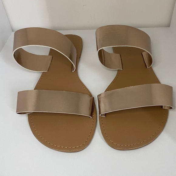 Charlotte Russe Rose Gold 2 Strap Sandals Size 9 - Picture 1 of 5